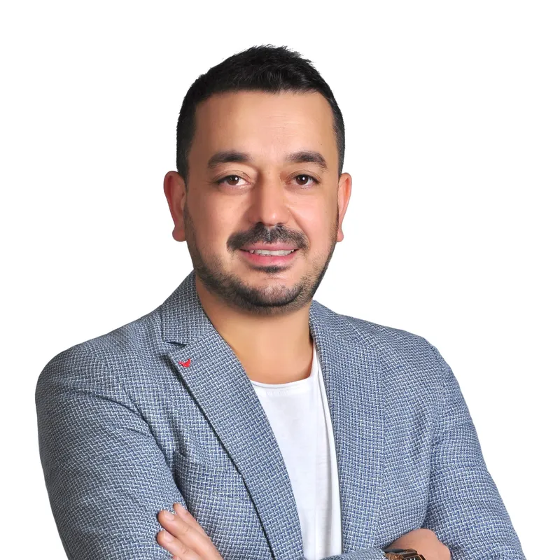 Önder Öztekin — İstanbul